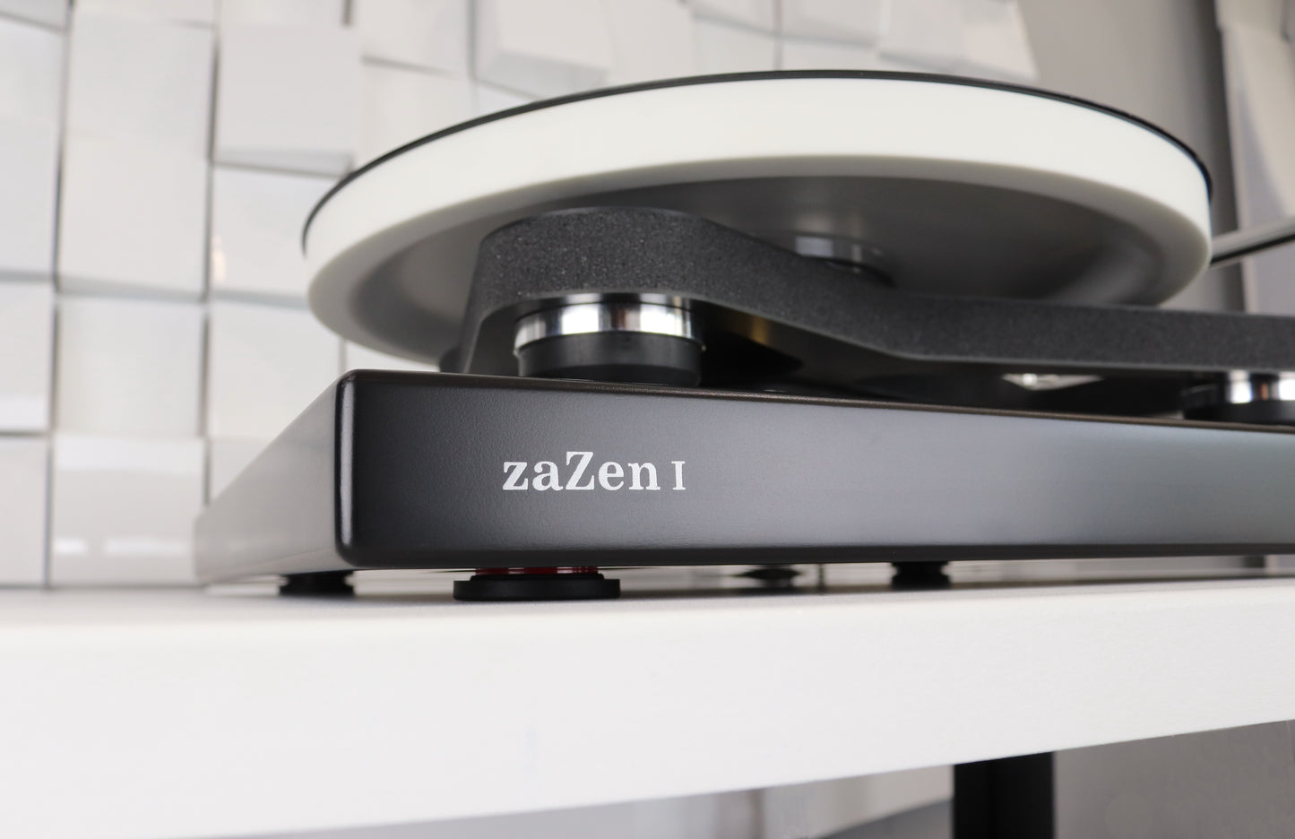 IsoAcoustics zaZen I (Ea)